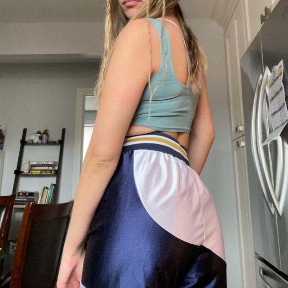 FILA (for Urban Outfitters) High-waisted basketball shorts 🏀🌟 - Picture 6 of 6